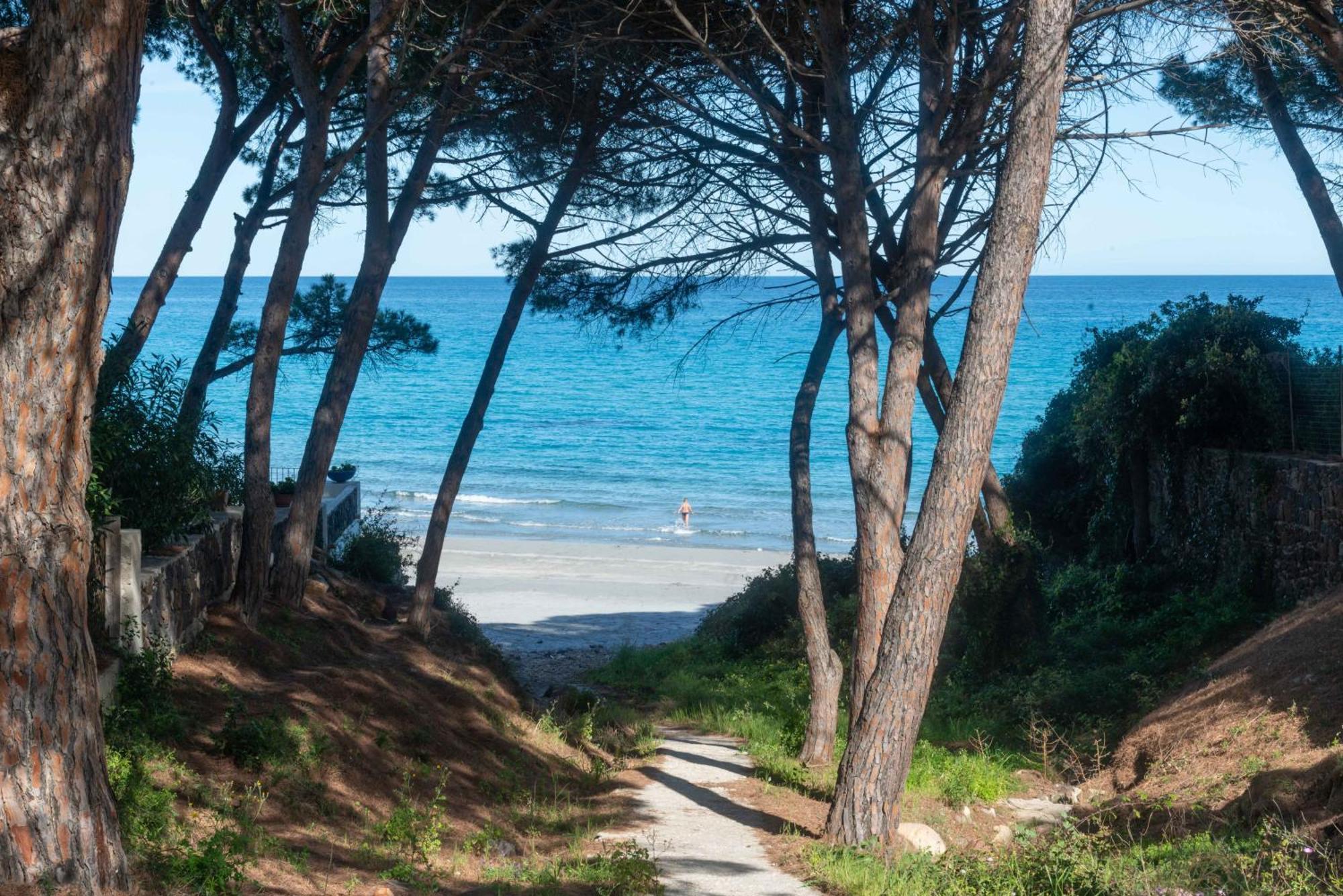 I Pini Di Fuile 'E Mare Appartement Orosei Buitenkant foto